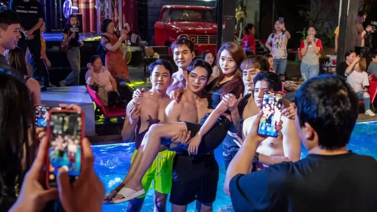 Chinese Tourists Are Returning – But Not To Thailand