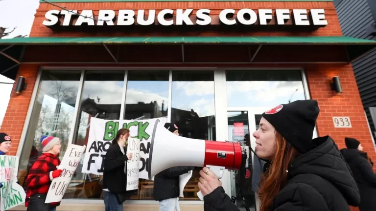 Starbucks Faces Walkout At Hundreds Of US Stores