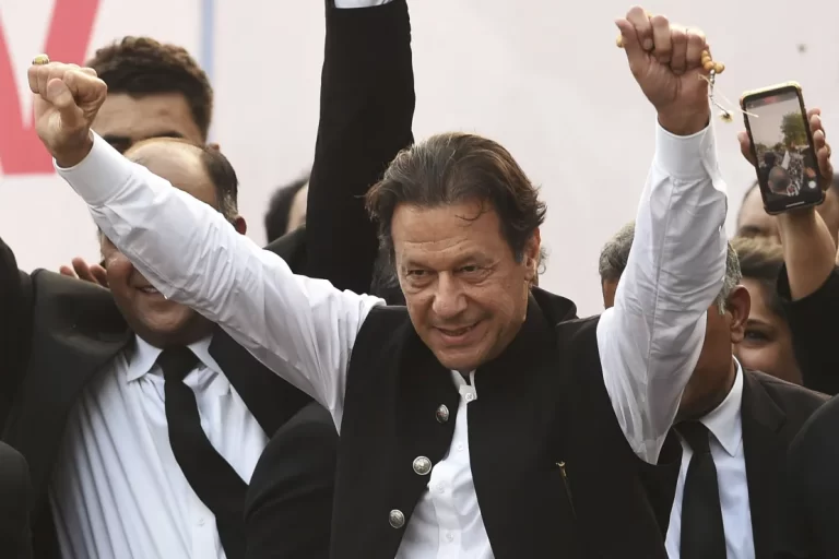 Pakistan On Edge As Old Dynasties Vie For Power And Populist Imran Khan Languishes In Prison